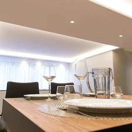 Montrachet 4 Personnes Vue Cathedrale 1 Place De Parking Dijon