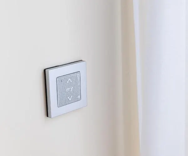 Montrachet 4 Personnes Vue Cathedrale 1 Place De Parking ディジョン