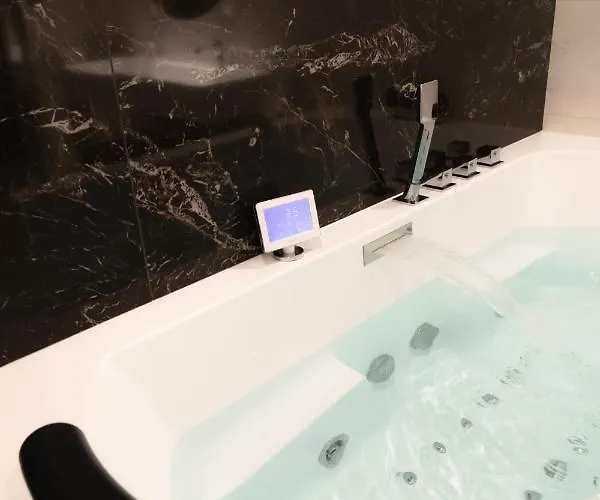 Montrachet 4 Personnes Vue Cathedrale 1 Place De Parking Dijon