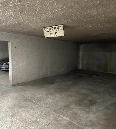 Montrachet 4 Personnes Vue Cathédrale 1 Place De Parking